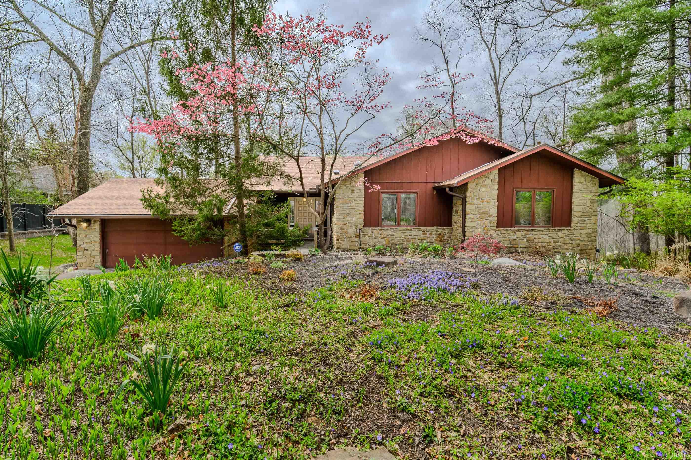 2622 E Spicewood Court Bloomington IN 47401
