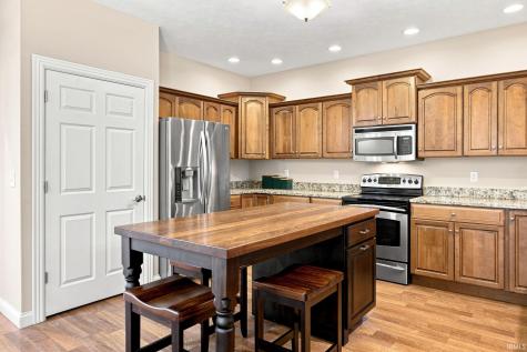 1929 Durkees Run Court Lafayette IN 47909