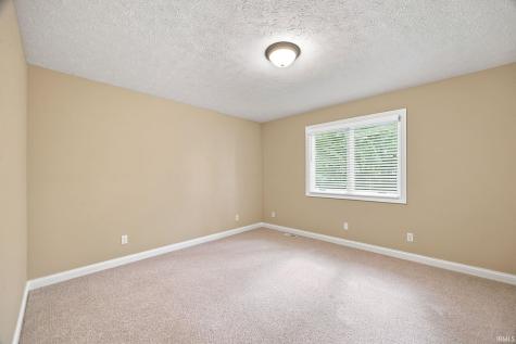1929 Durkees Run Court Lafayette IN 47909