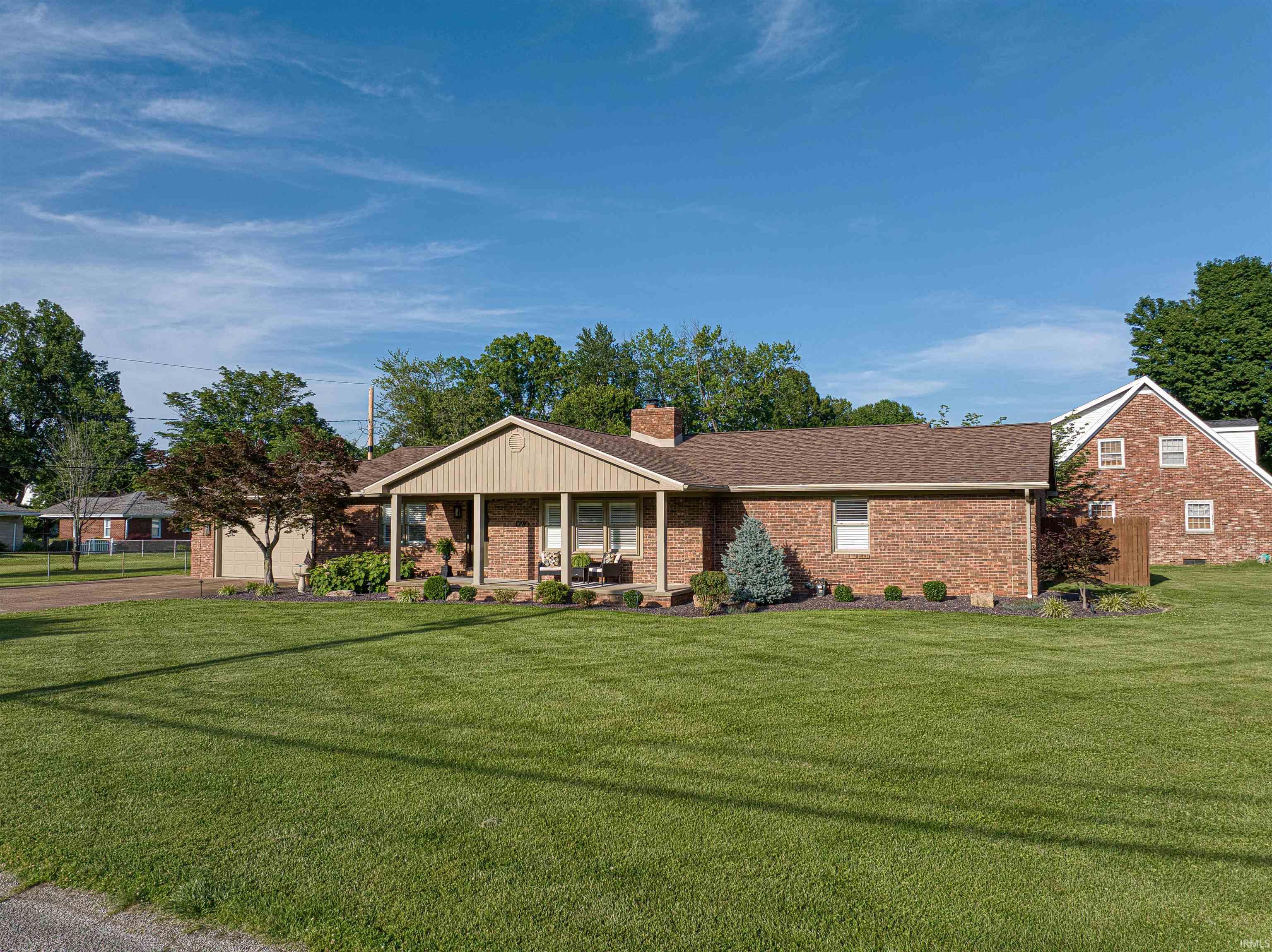 1220 S Royal Avenue Evansville IN 47715