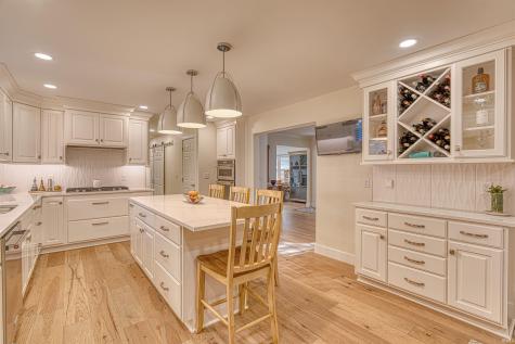 1220 S Royal Avenue Evansville IN 47715