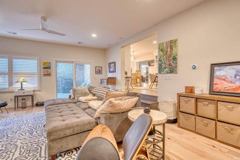 1220 S Royal Avenue Evansville IN 47715