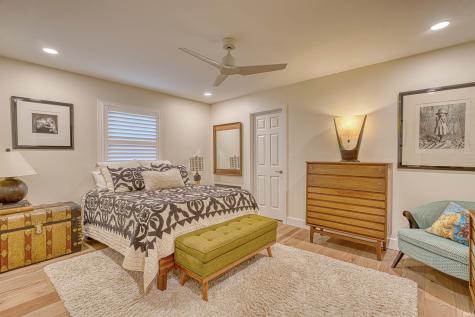 1220 S Royal Avenue Evansville IN 47715
