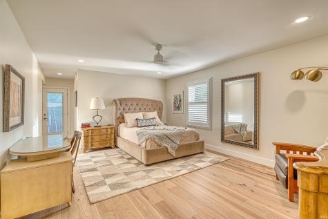 1220 S Royal Avenue Evansville IN 47715
