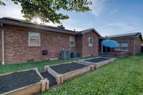 1220 S Royal Avenue Evansville IN 47715