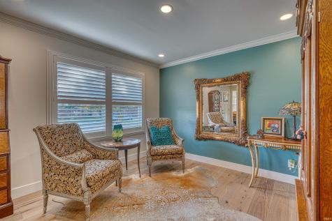 1220 S Royal Avenue Evansville IN 47715
