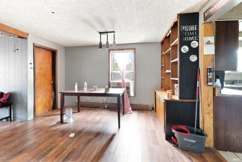 301 E Sycamore Street Silver Lake IN 46982