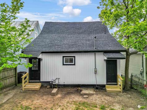 313 E South B Street Gas City IN 46933