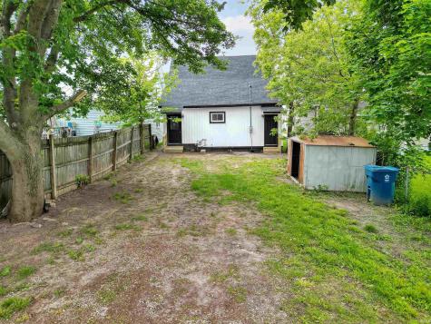313 E South B Street Gas City IN 46933