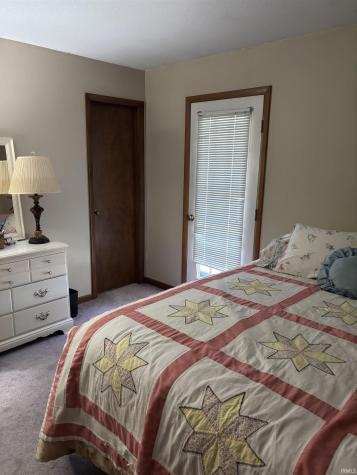 1523 S Red Leaf Drive Evansville IN 47712