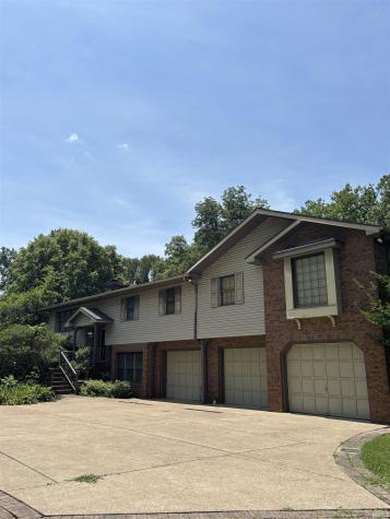 1523 S Red Leaf Drive Evansville IN 47712