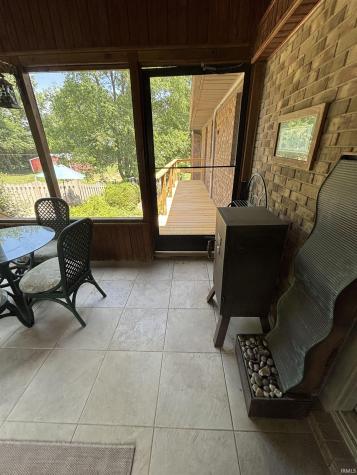 1523 S Red Leaf Drive Evansville IN 47712