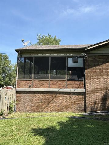 1523 S Red Leaf Drive Evansville IN 47712