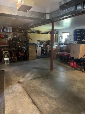 1523 S Red Leaf Drive Evansville IN 47712