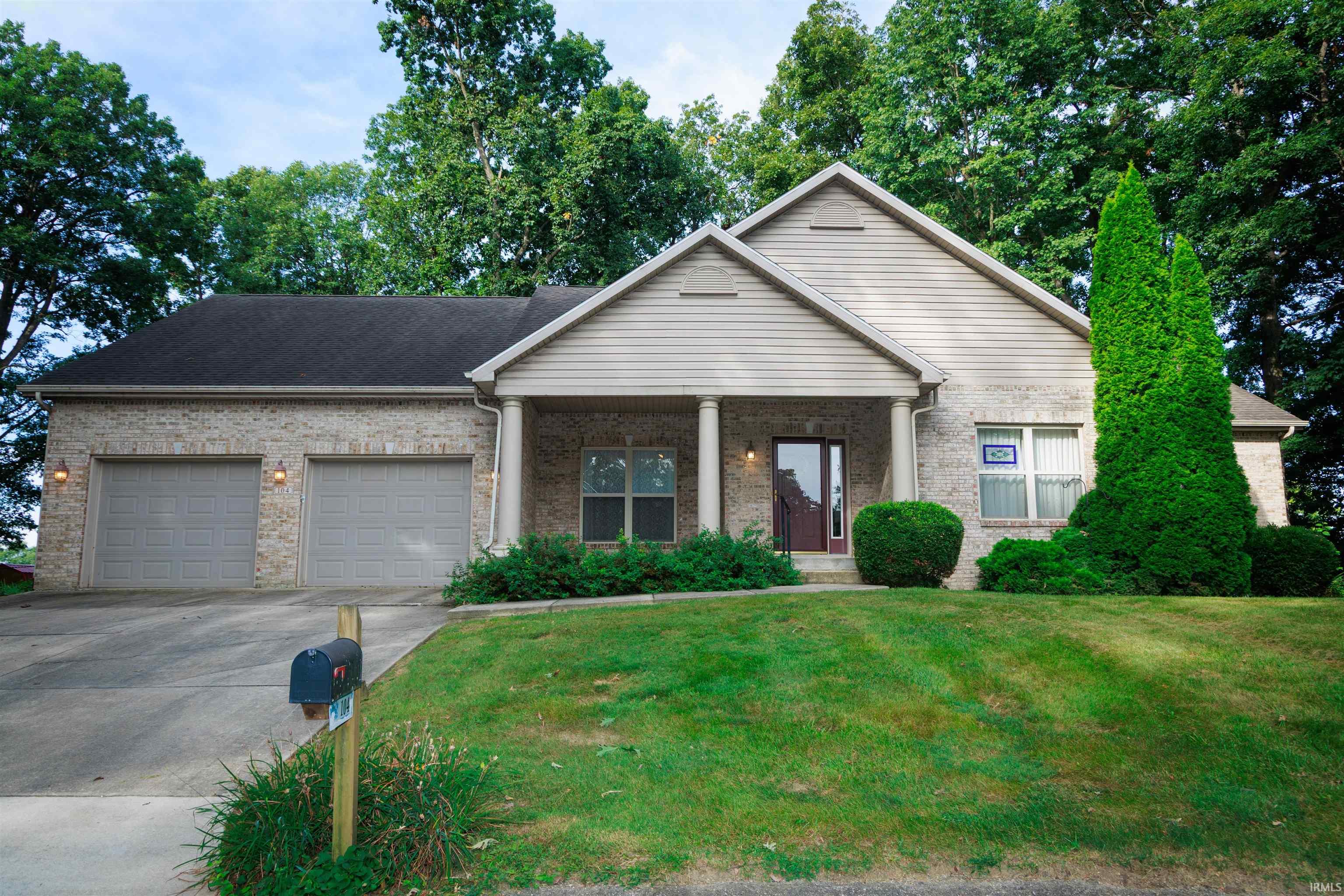 104 Maple Cove Williamsport IN 47993