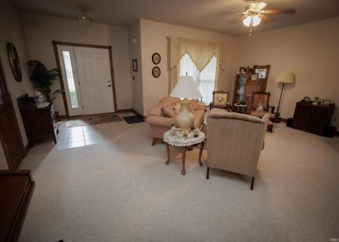 104 Maple Cove Williamsport IN 47993