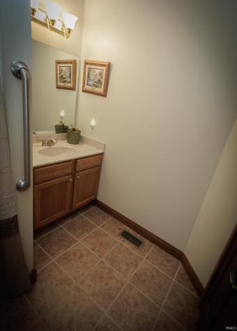 104 Maple Cove Williamsport IN 47993