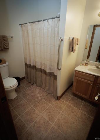 104 Maple Cove Williamsport IN 47993