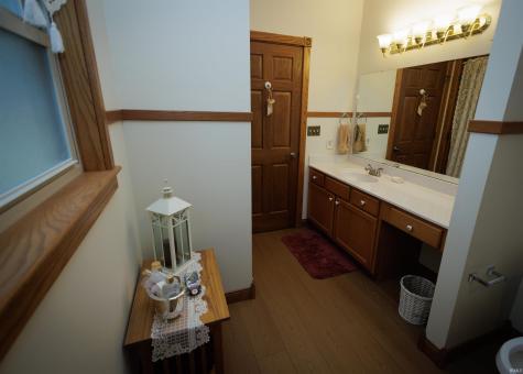 104 Maple Cove Williamsport IN 47993