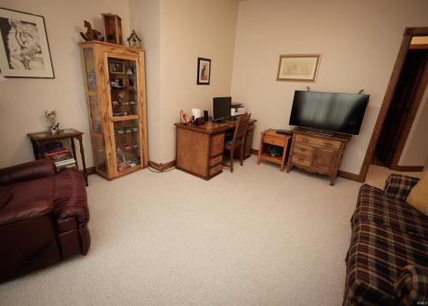 104 Maple Cove Williamsport IN 47993