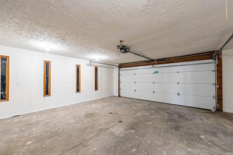 9290 S County Road 200 W Muncie IN 47302