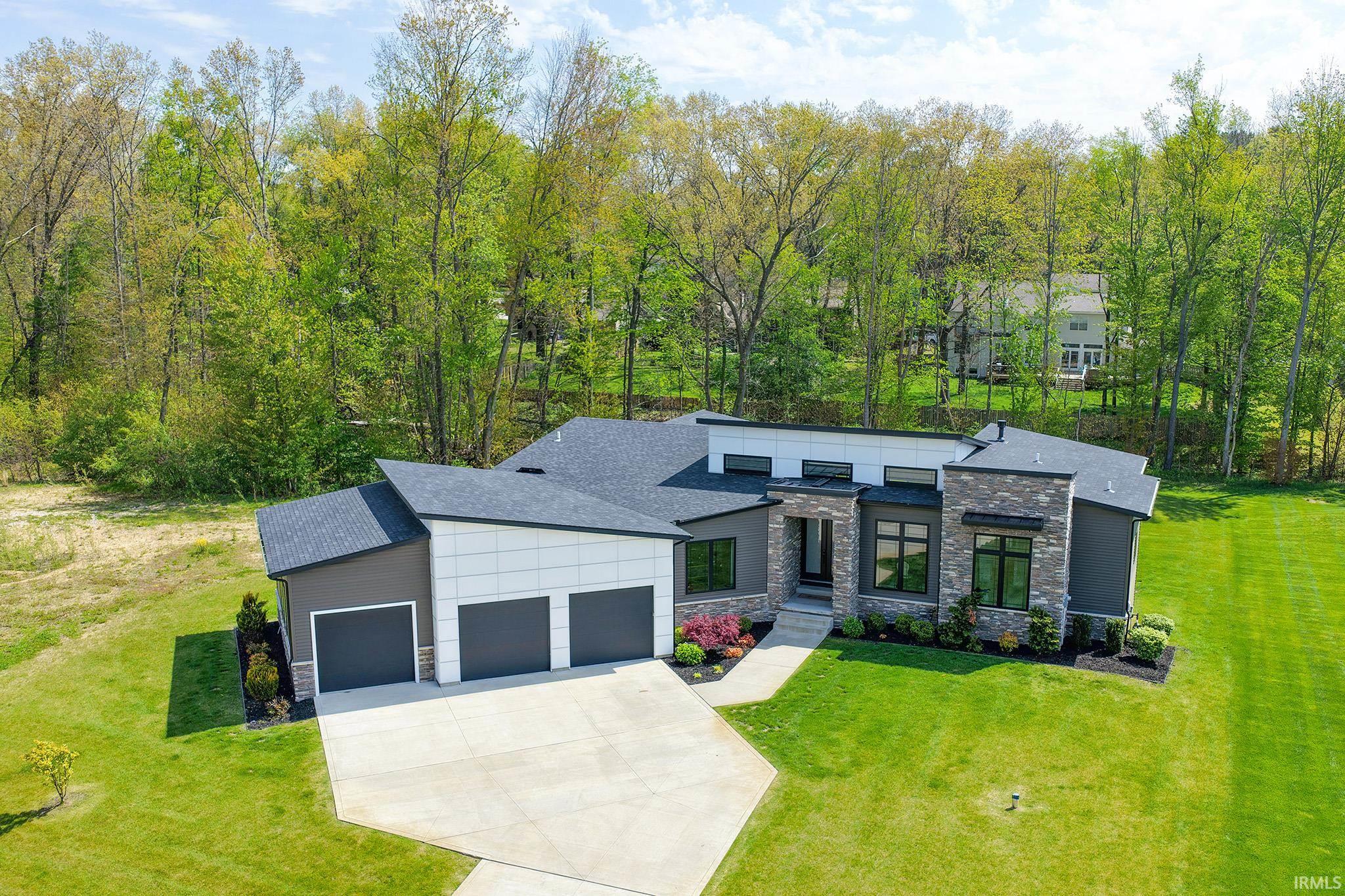 50824 Brownstone Drive Granger IN 46530