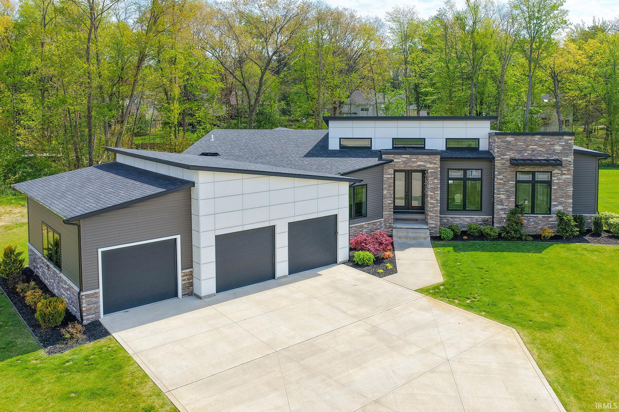 50824 Brownstone Drive Granger IN 46530