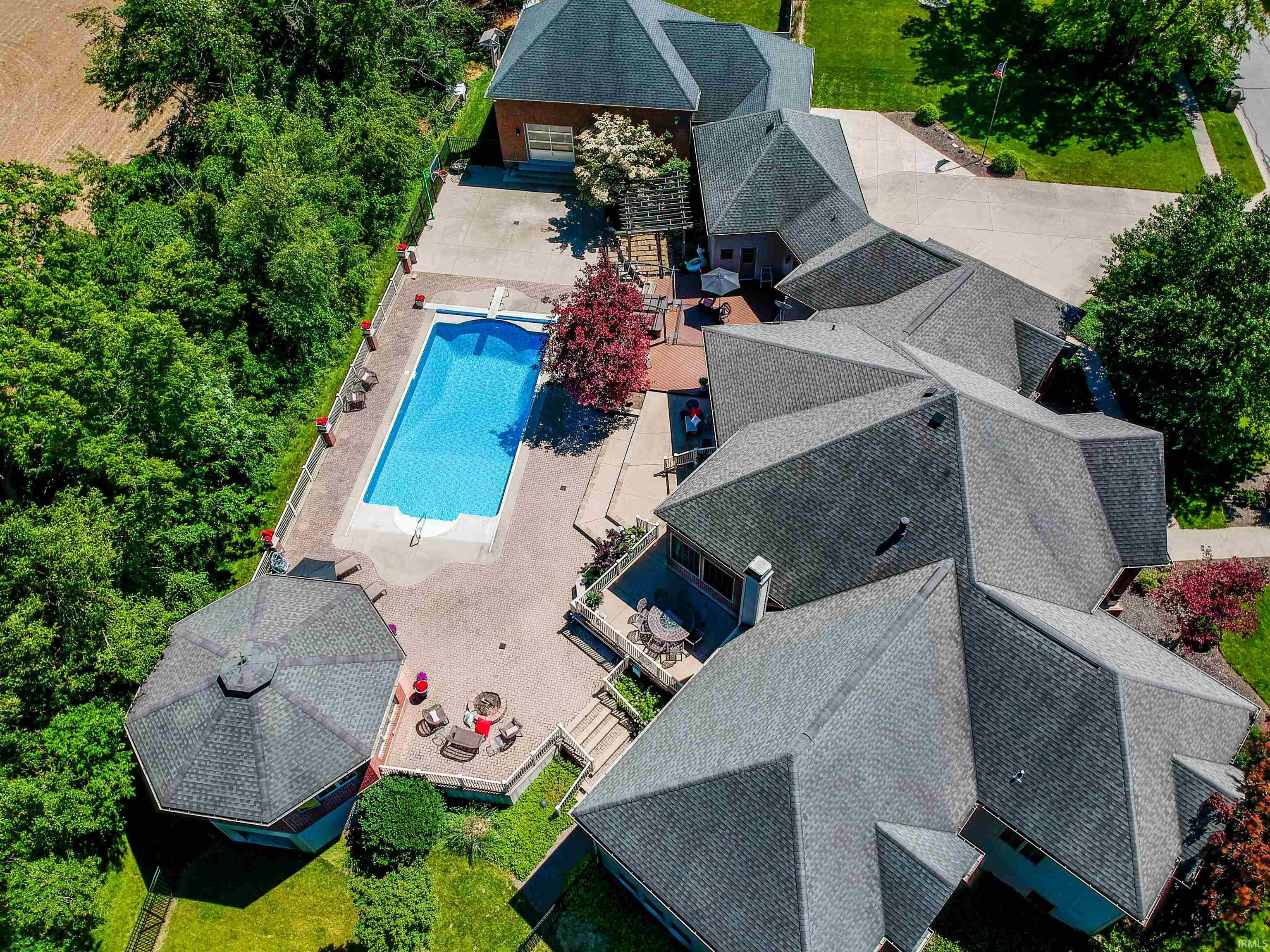 136 Tulip Circle Bremen IN 46506