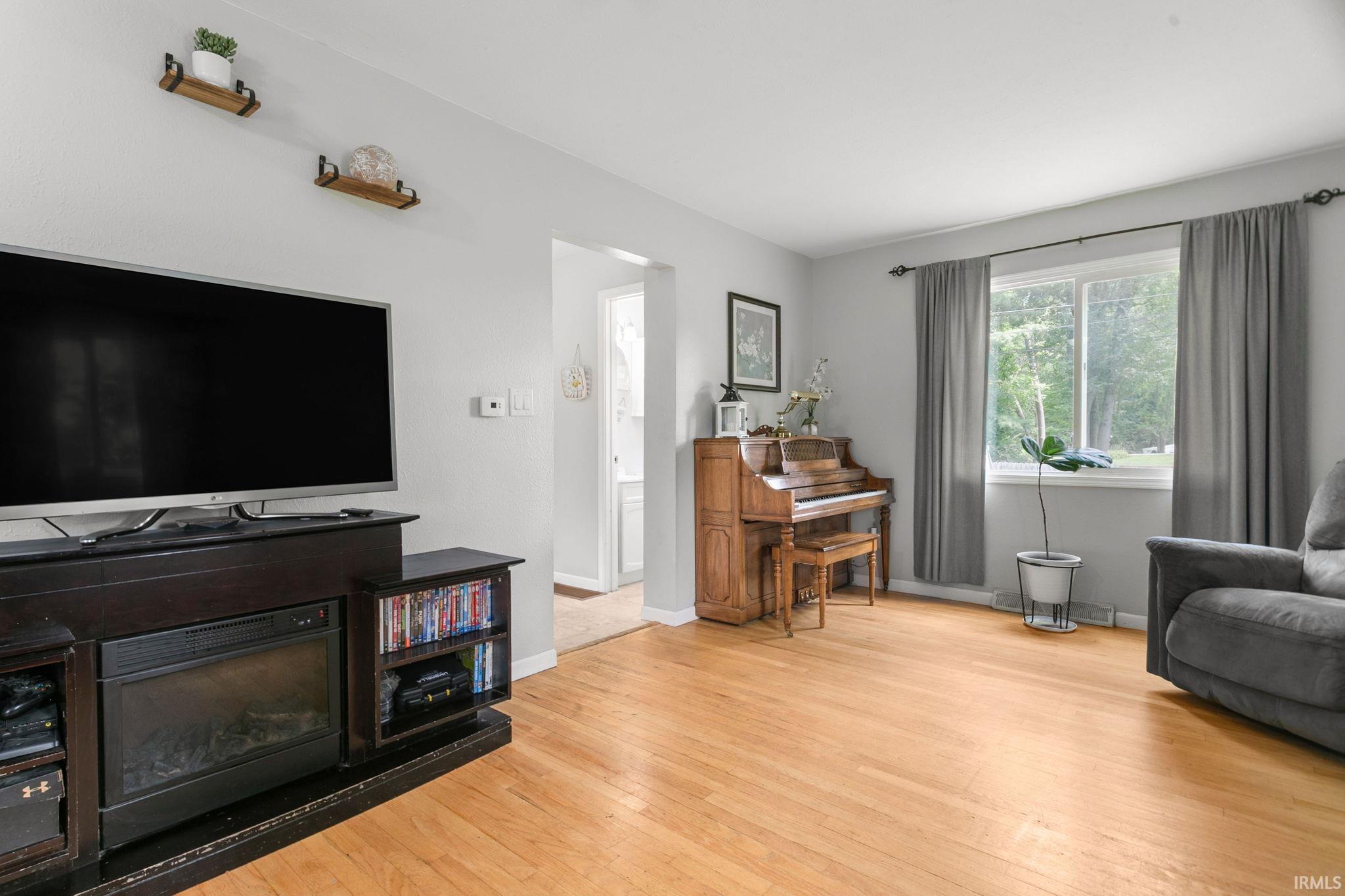 56556 Greenlawn Avenue Osceola IN 46561