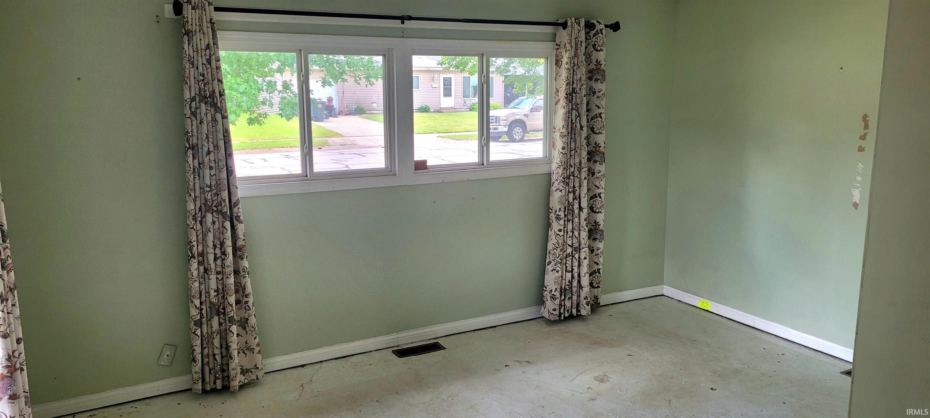 3127 Voll Lane South Bend IN 46615