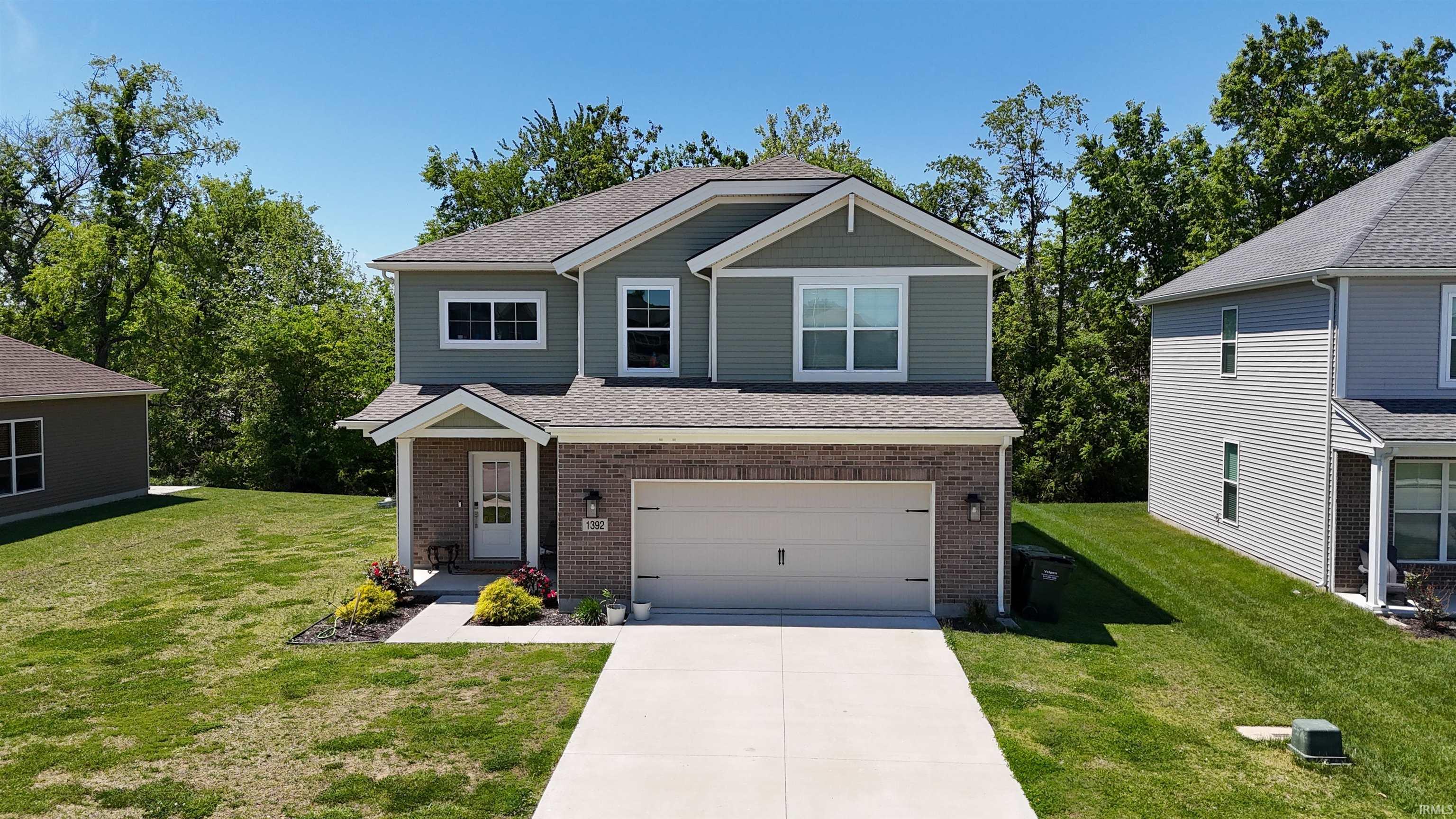 1392 N Hunters Crossing Circle Huntingburg IN 47542