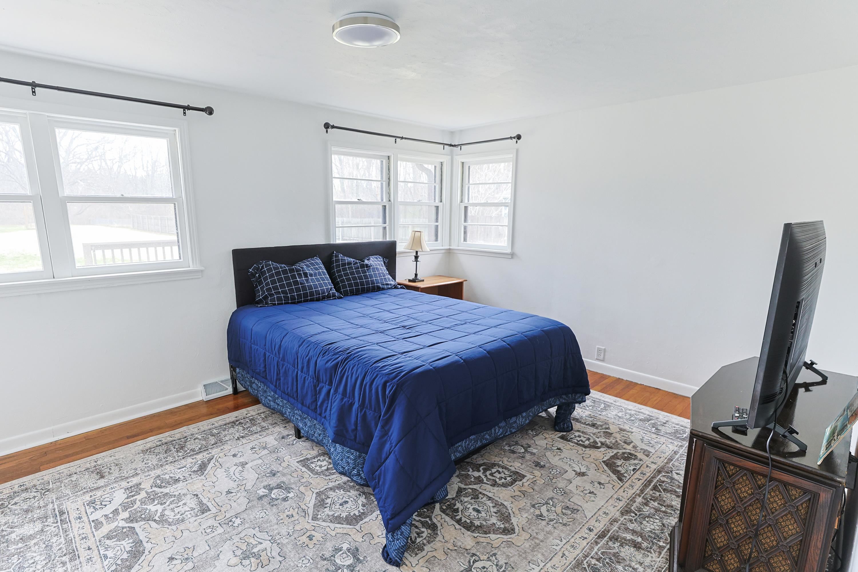 55136 Sundown Road South Bend IN 46628