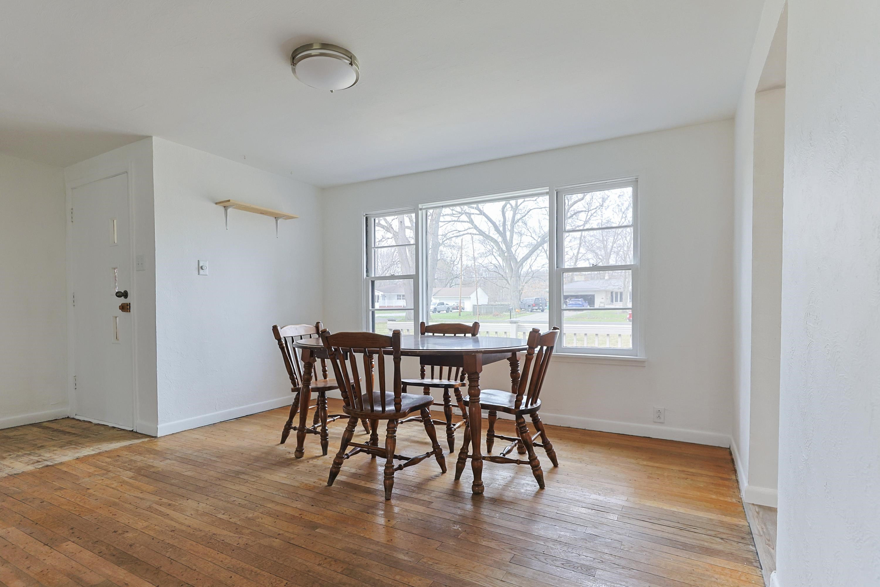 55136 Sundown Road South Bend IN 46628