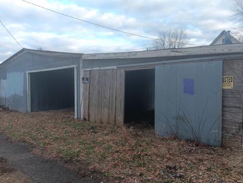 7775 E Church Street Dugger IN 47848