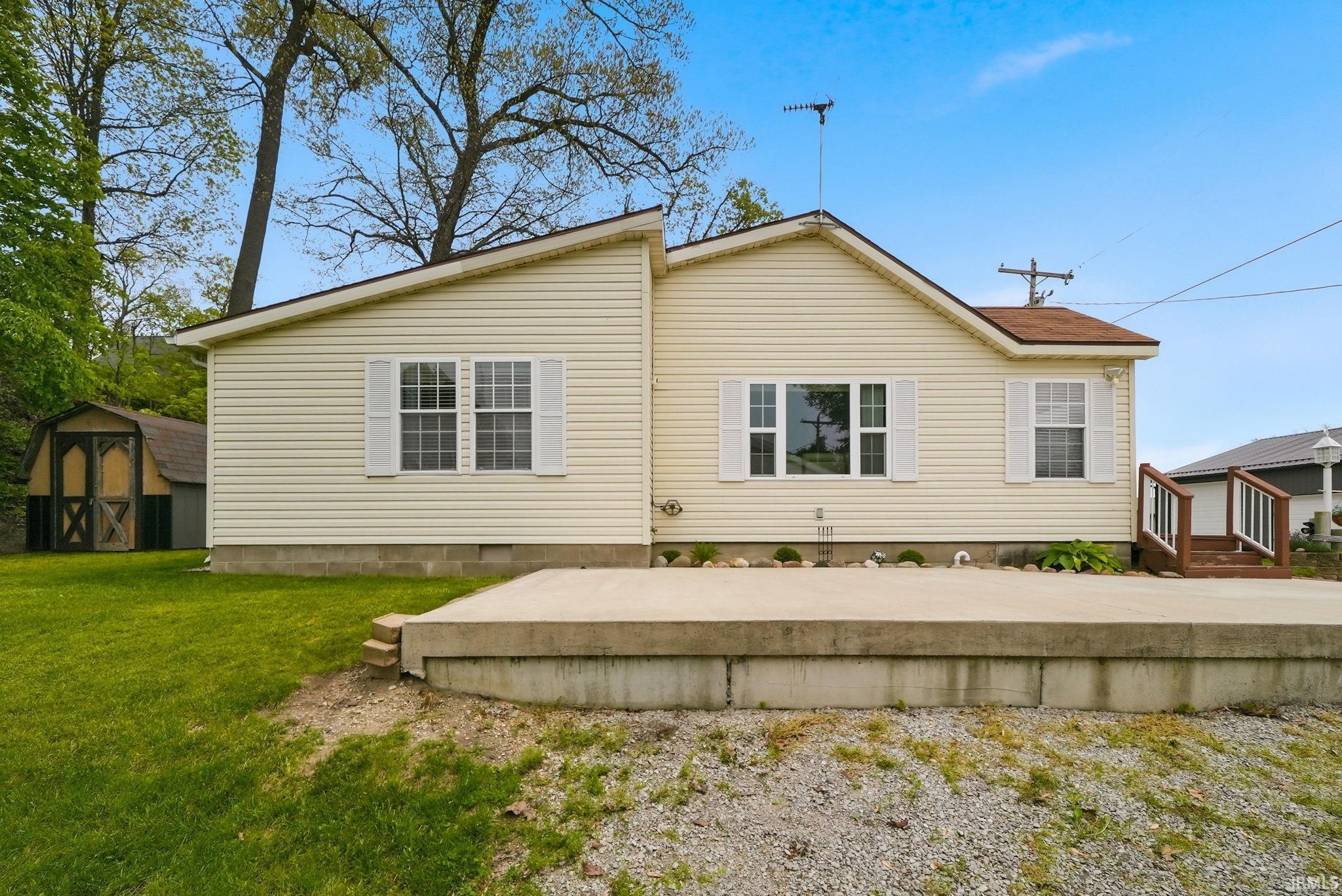 95 133 Turkey Lake Lane Lagrange IN 46761