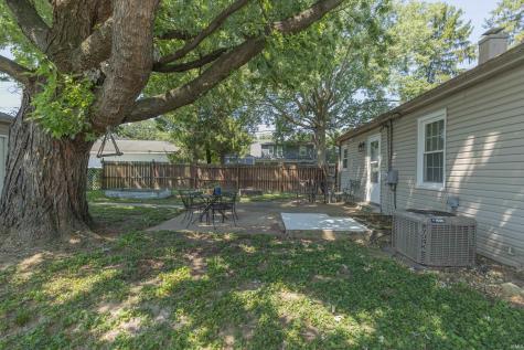 2023 E Powell Avenue Evansville IN 47715