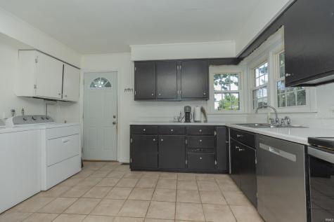 2023 E Powell Avenue Evansville IN 47715
