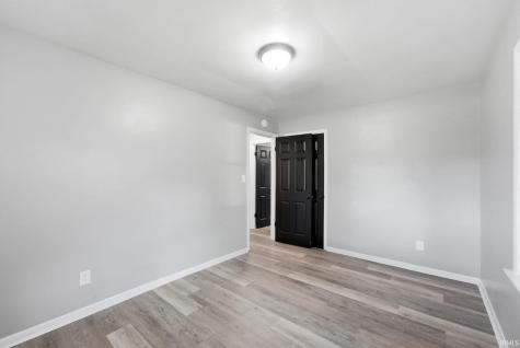 2621 Capitol Avenue Fort Wayne IN 46806