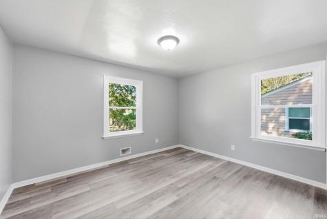 2621 Capitol Avenue Fort Wayne IN 46806