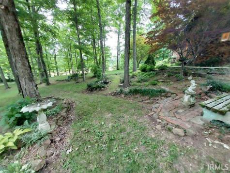 5260 S 650 W. Huntingburg IN 47542