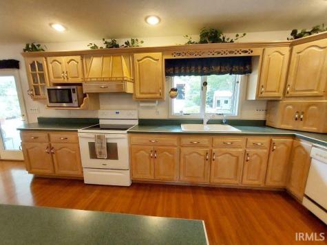 5260 S 650 W. Huntingburg IN 47542