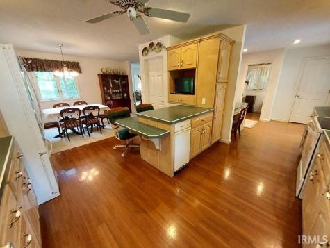 5260 S 650 W. Huntingburg IN 47542