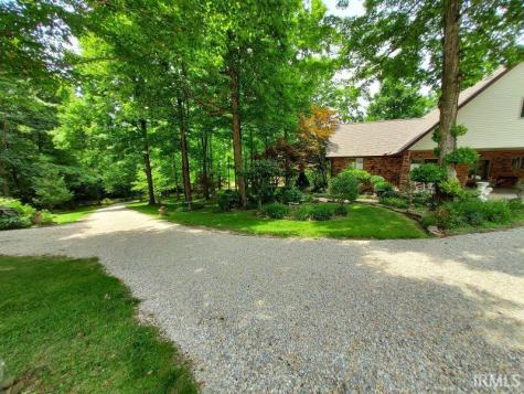 5260 S 650 W. Huntingburg IN 47542