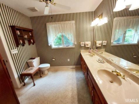 5260 S 650 W. Huntingburg IN 47542