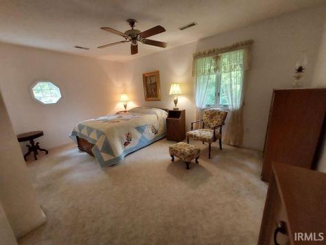 5260 S 650 W. Huntingburg IN 47542