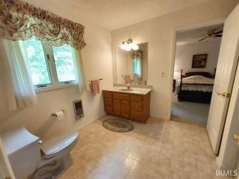 5260 S 650 W. Huntingburg IN 47542