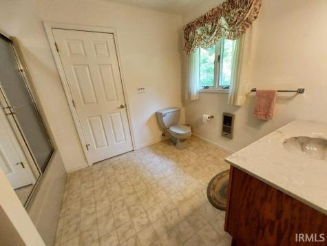 5260 S 650 W. Huntingburg IN 47542