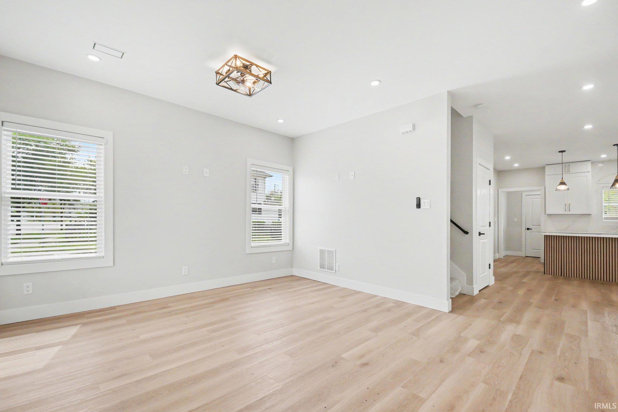 1130 W Lincoln Way South Bend IN 46616