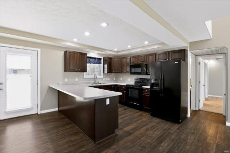 1674 Deer Haven Court Spencer IN 47460