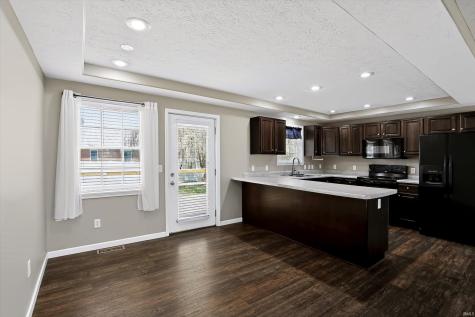 1674 Deer Haven Court Spencer IN 47460